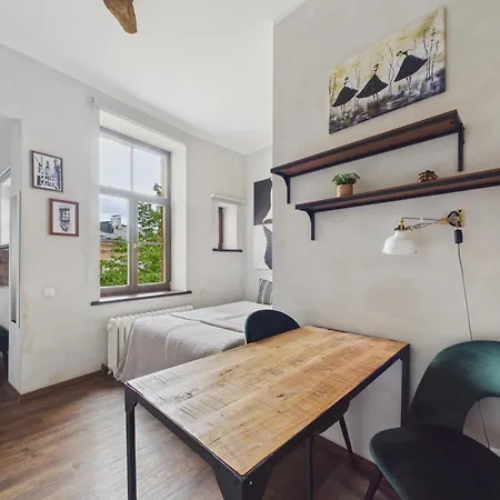 Rustic Centre - 1km From Old Town 리가